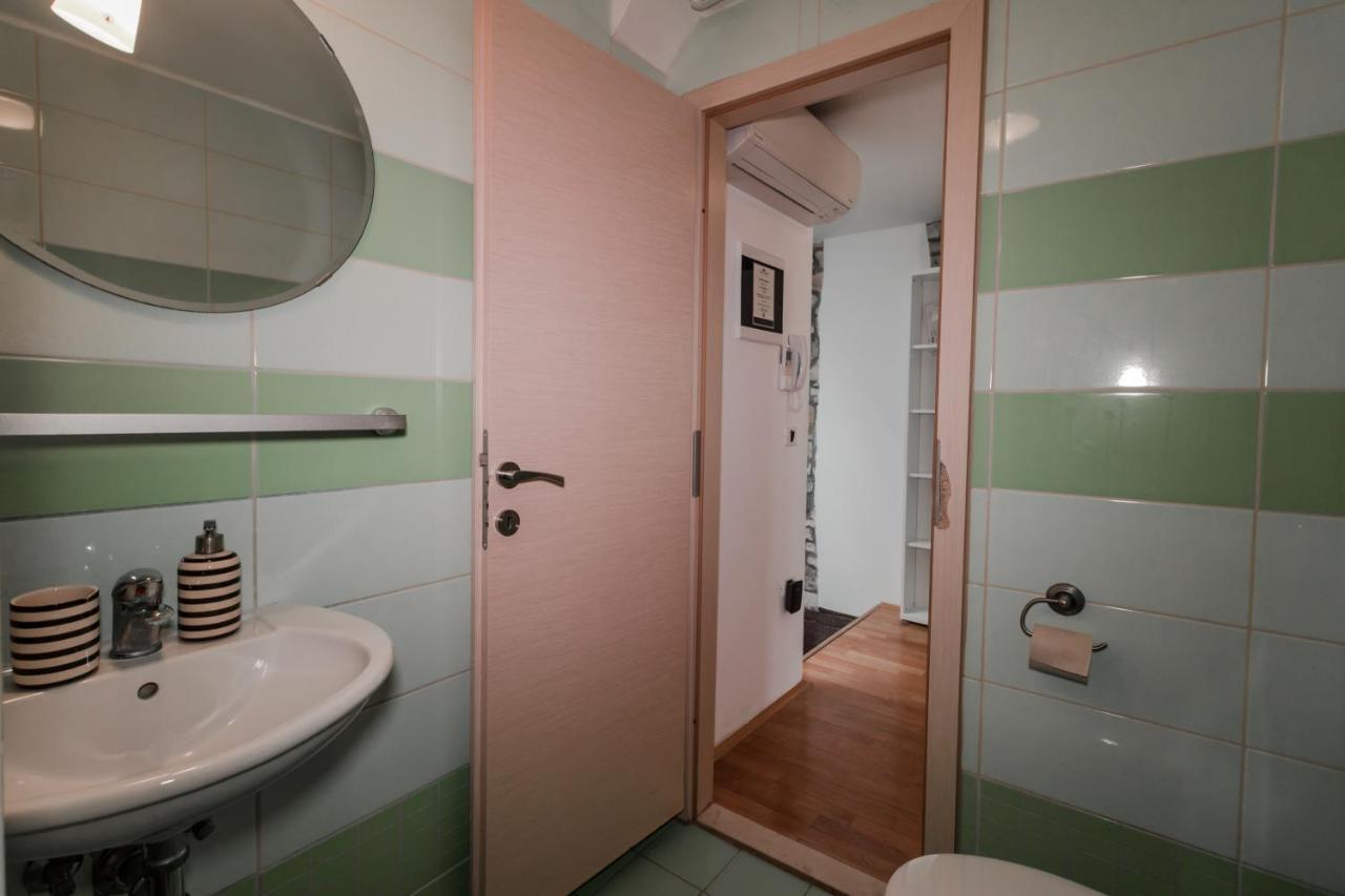 Apartments Music House Пиран Екстериор снимка